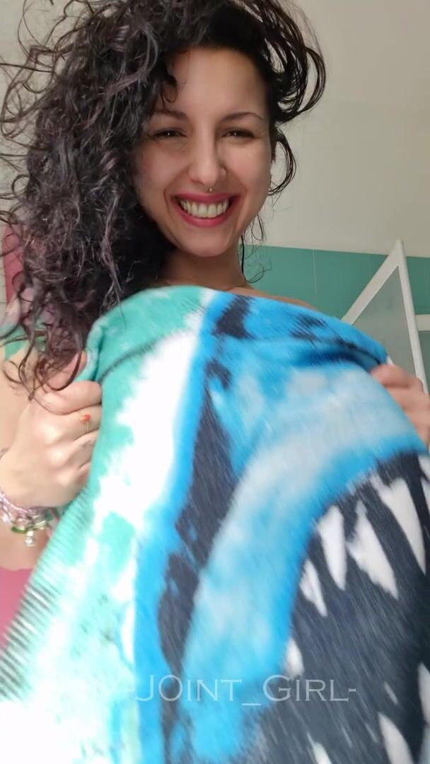 Ooops... my towel fell off