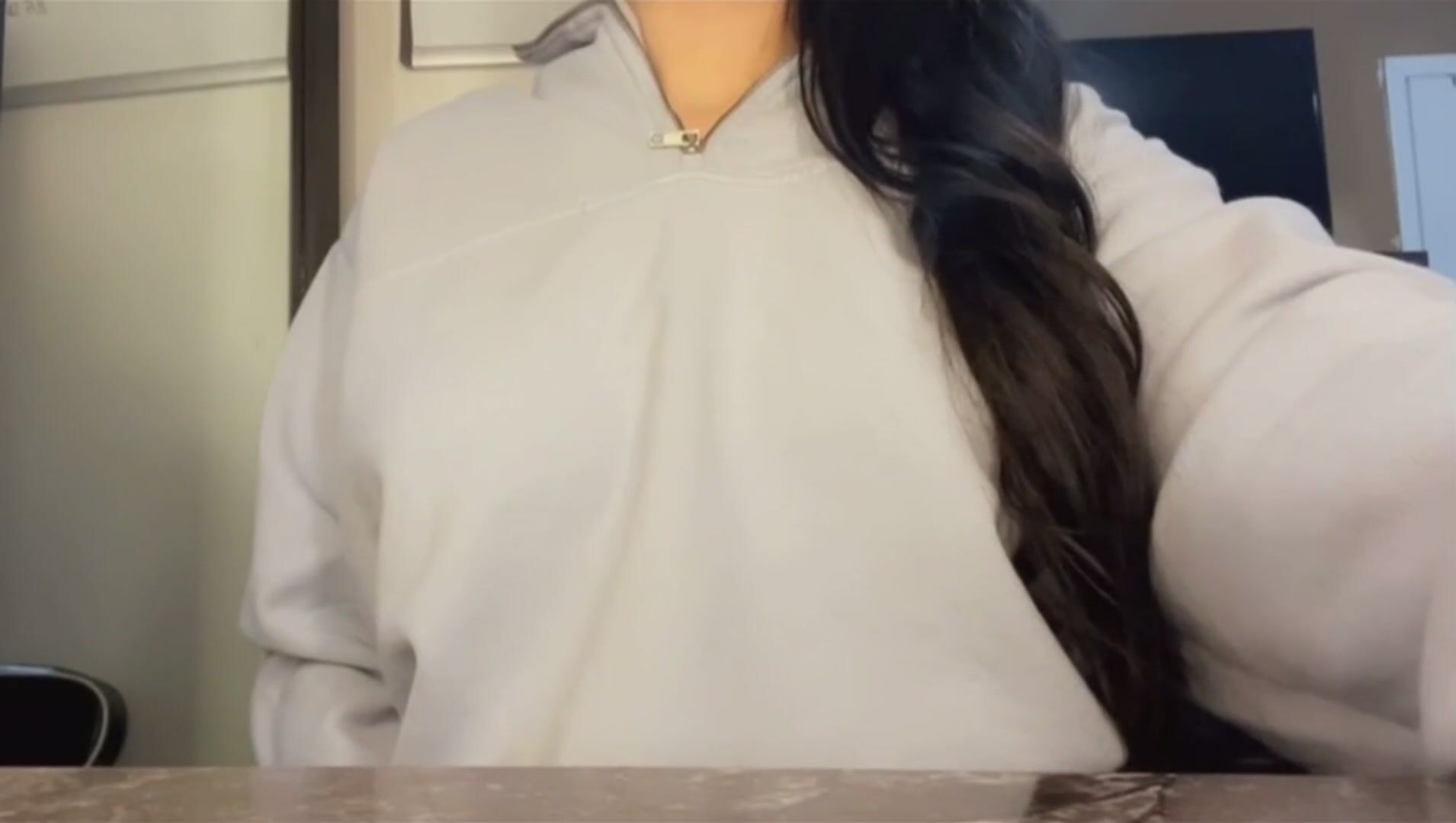 Do you like when i flash you baby? ????