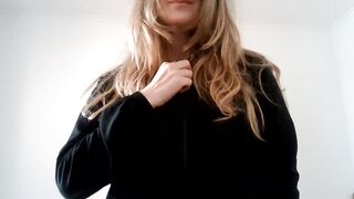Unzipping my British titties for you