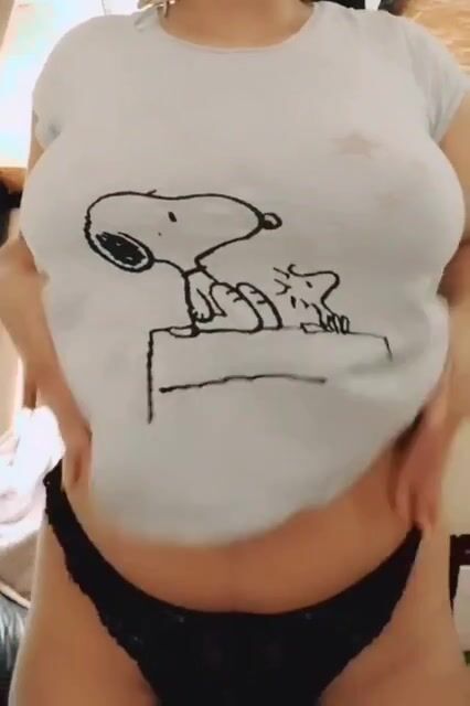 Tiddies go boing