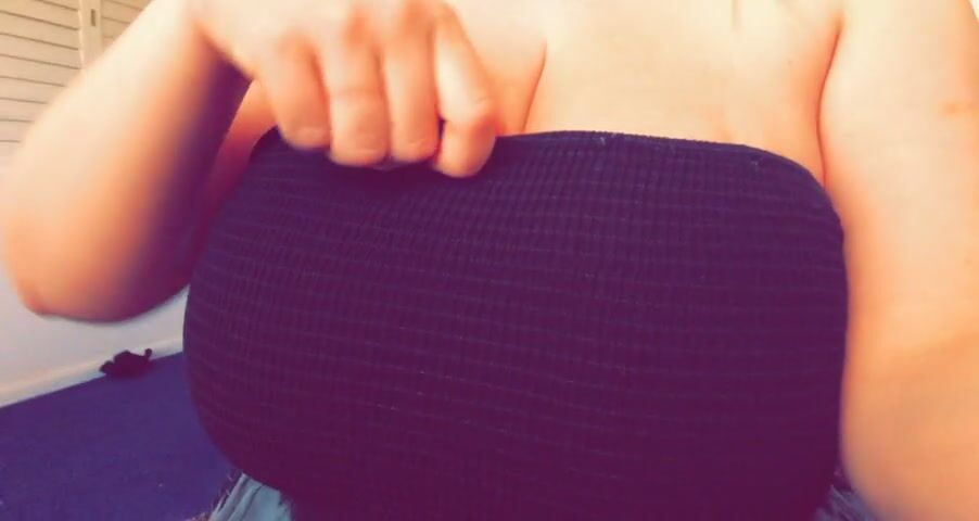 Quick drop out of my sundress :)