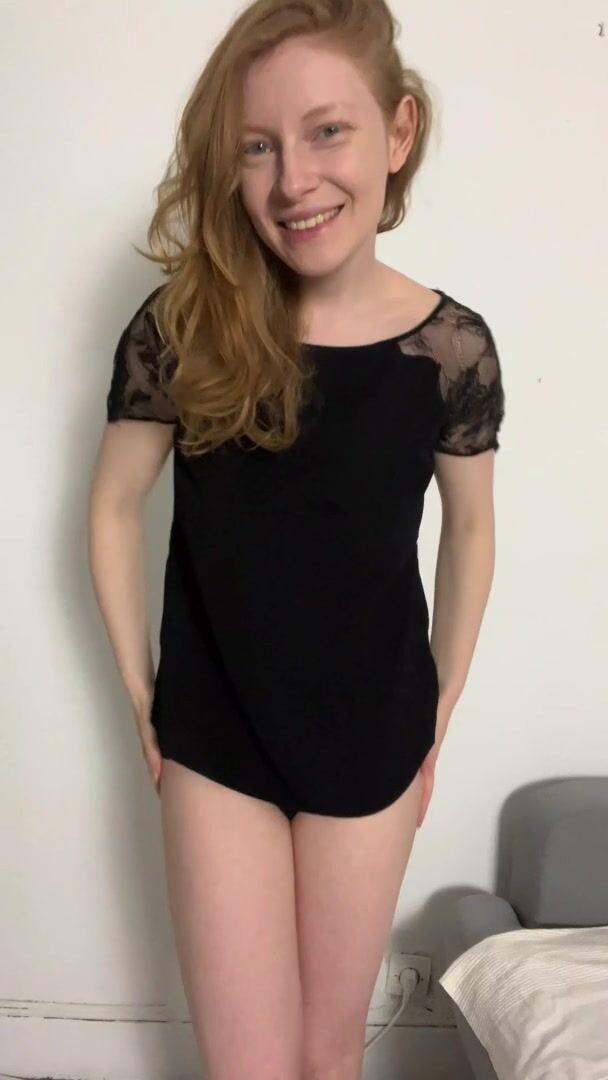 A little dance and a big drop from a French redhead to brighten your Monday!