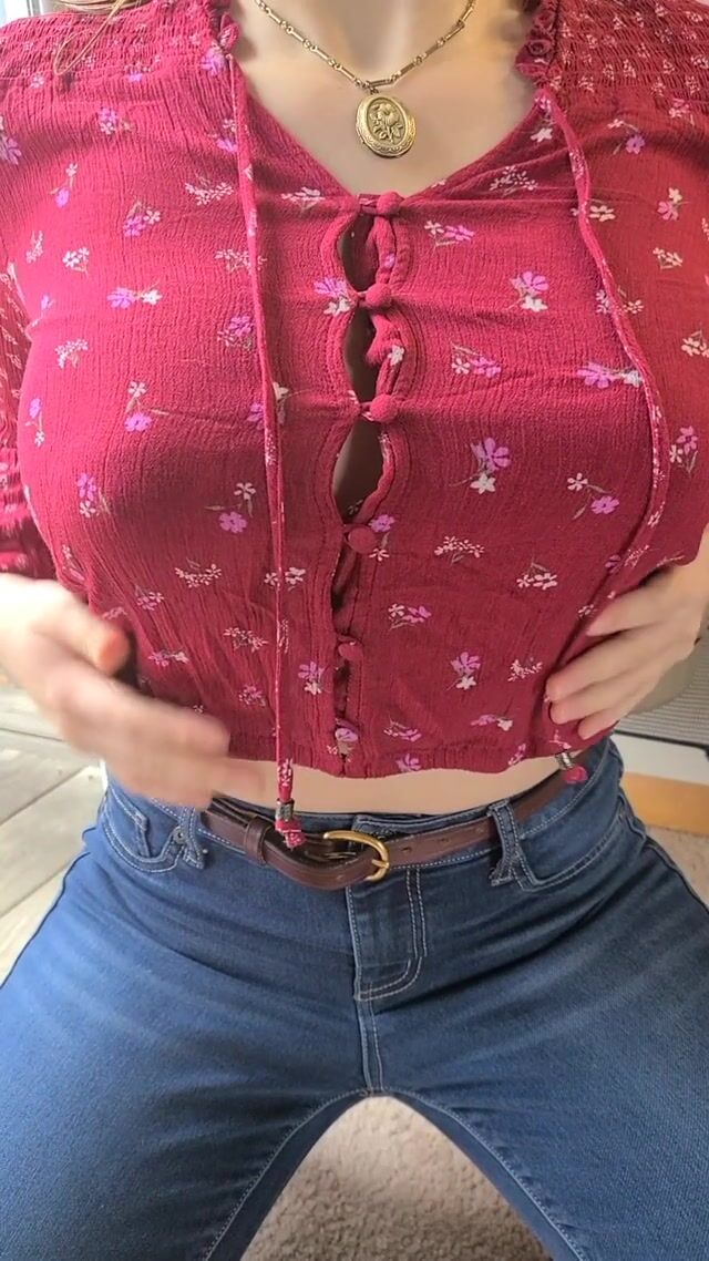 a festive drop for my favorite subreddit ????????