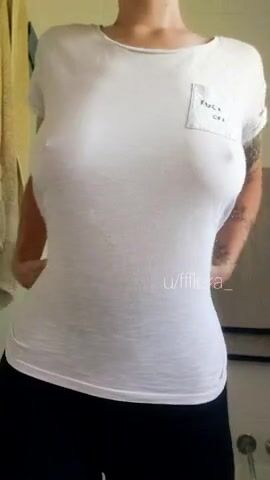 Thought I'd give another titty flash a go ❤