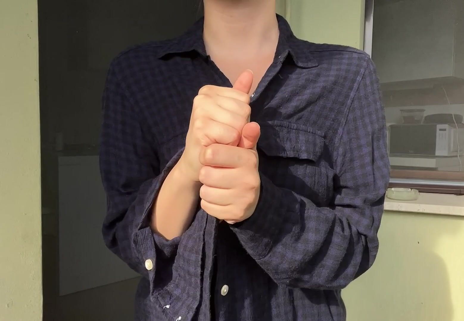 18 years old titty reveal