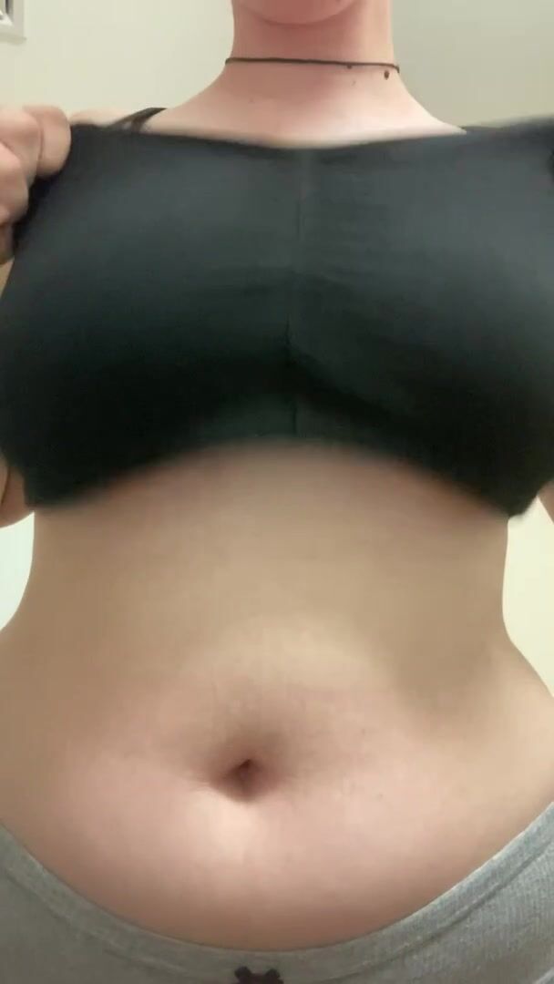 <3 was kinda nervous to post more than just my tits as I’m kinda conscious about my body <3