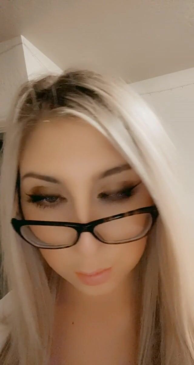 “Nerdy” girl reveal