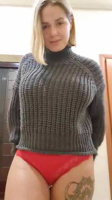 It got so cold outside! will you keep me warm ..? = P