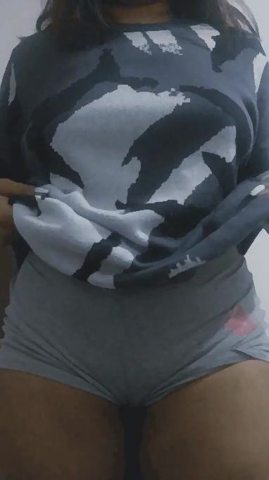 worthy of some titty love????????