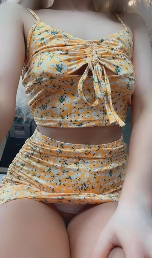 ???????? would you jerk off to my nudes if I sent them to you?