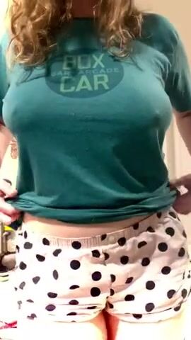 Think the rest of my class can tell when I don’t wear a bra on zoom? I hope so ????Enjoy the drop