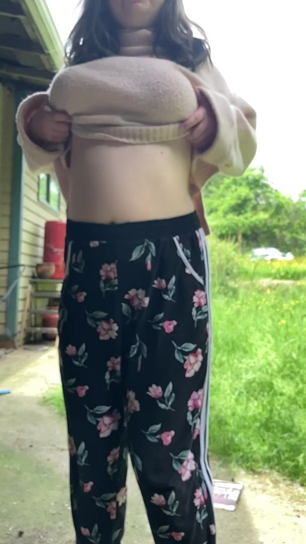 Just another slomo drop for my babes!
