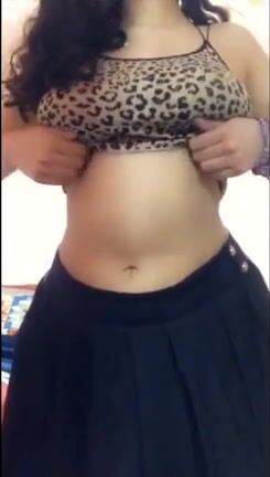 Indian 18yo titty drop????????