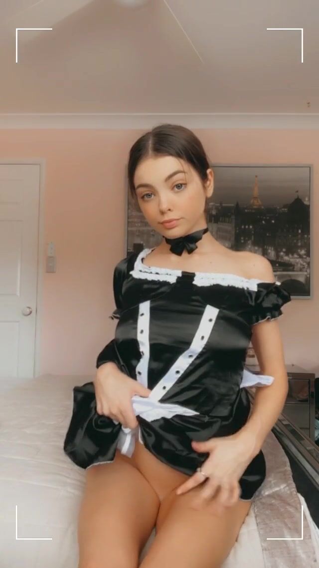 My titty drop Halloween costume style ♥️ they struggled to come out