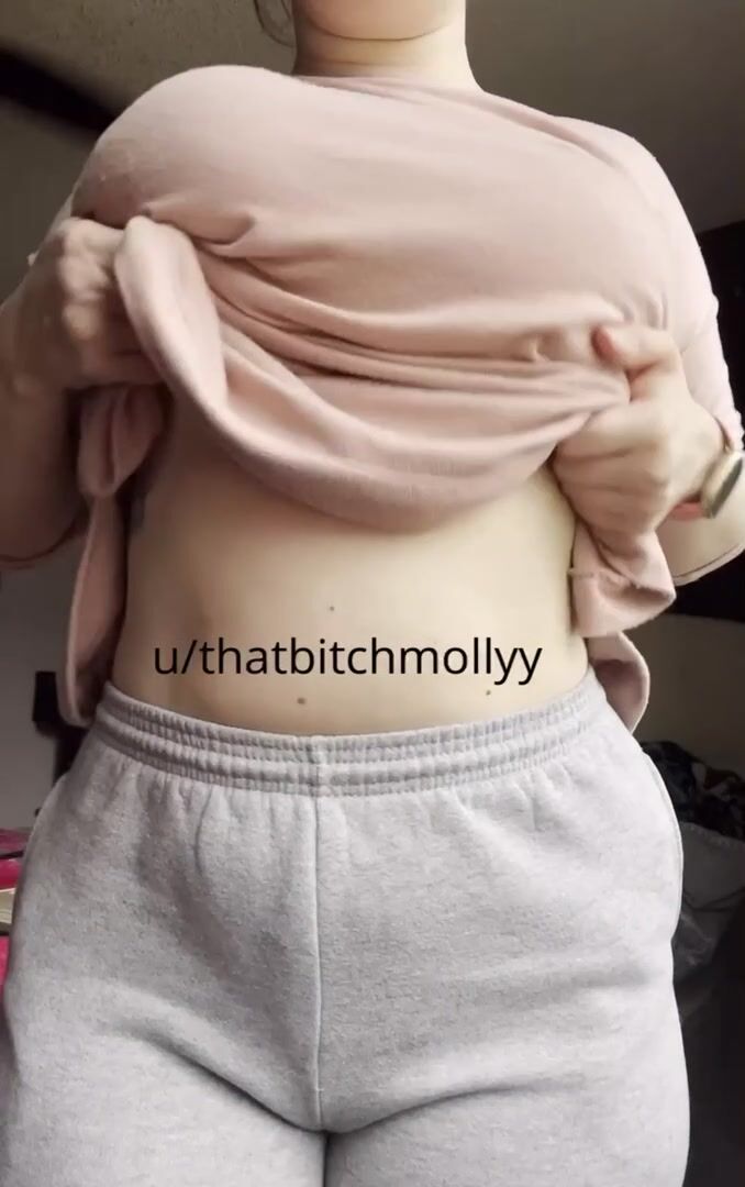 Happy titty Tuesday (: I’m feeling under the weather today but I didn’t want to miss the