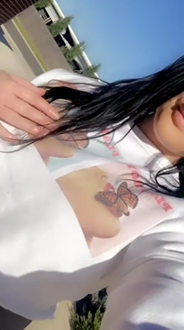 It’s a perfect day to flash my big tits ♥️☀️
