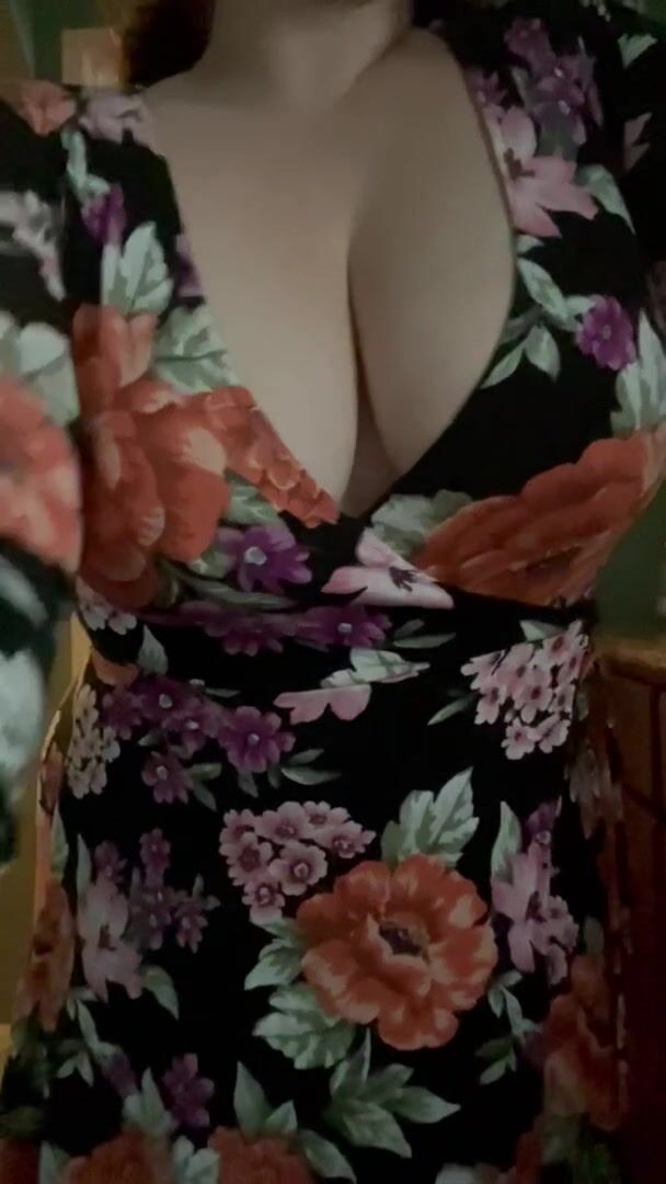 Drop out of my new favorite dress ❤️