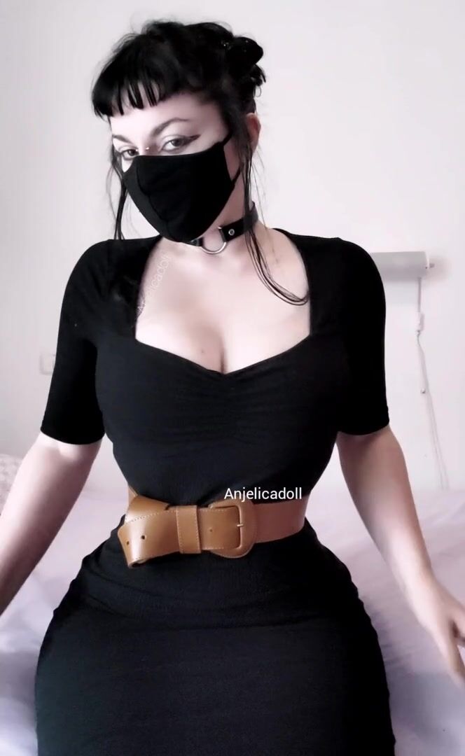 Revealing my goth milkers