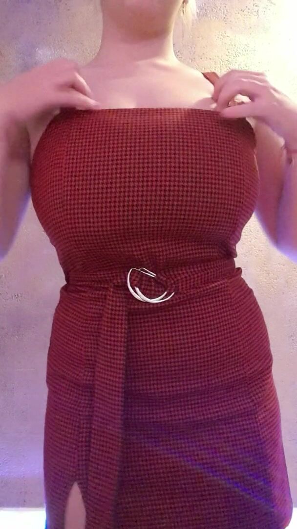 Reverse titty drop !